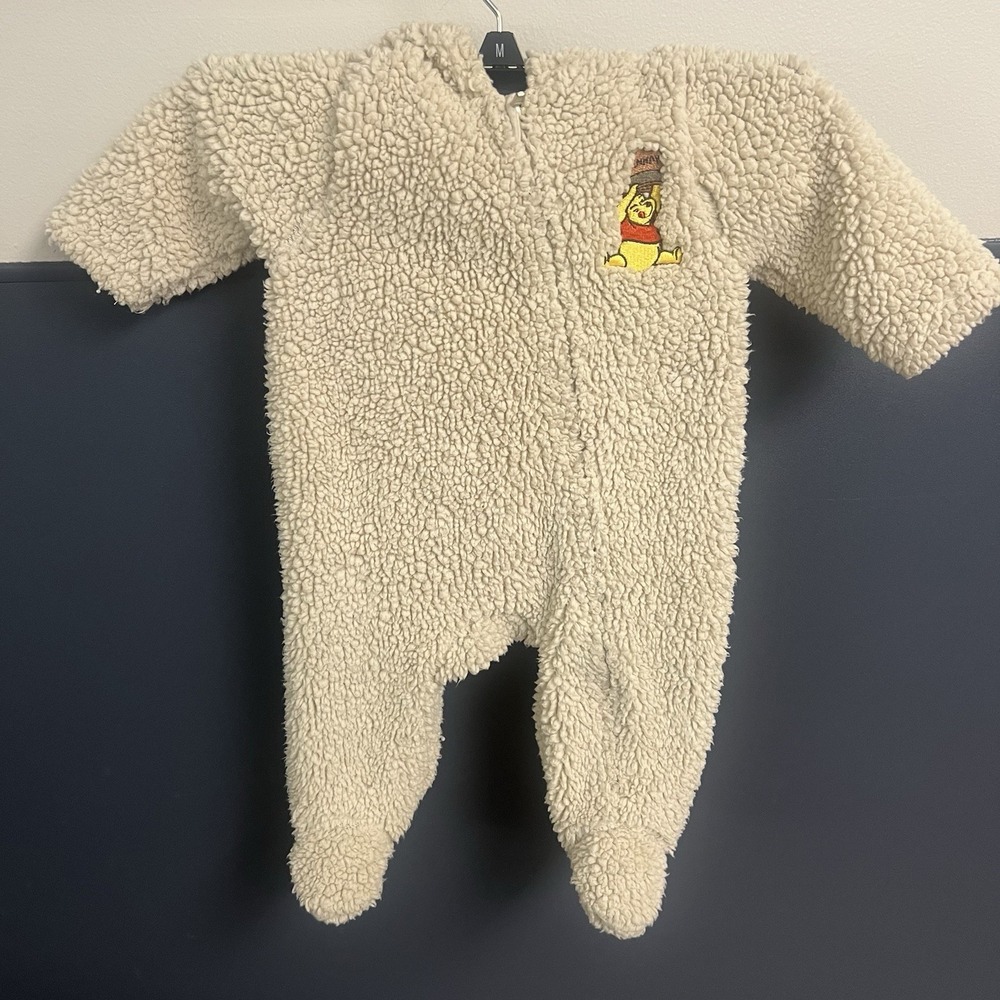 Disney Baby Winnie‎ The Pooh Sherpa Fleece Hoodie Zip Baby Size 3-6 Months